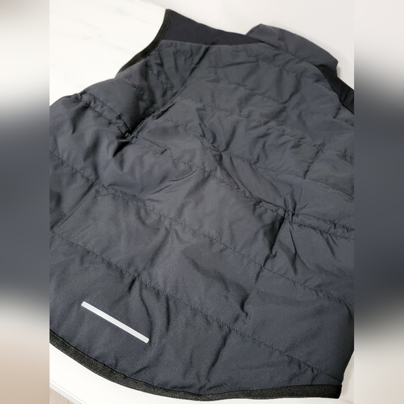 Nike XS Therma Fit Vest Black - Lightweight Warmth Vest - Picture 10 of 12